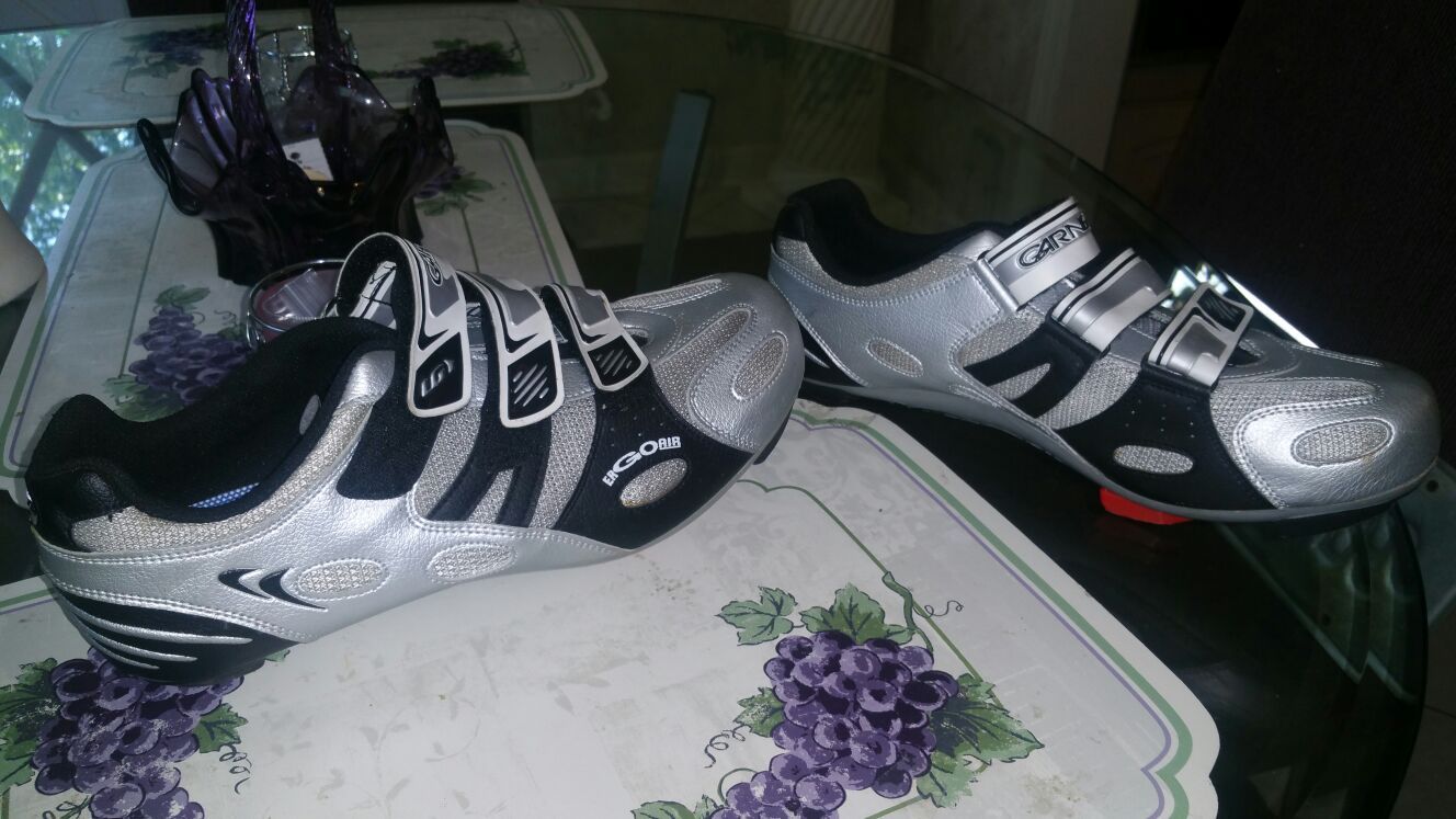 Garneau cycling shoes