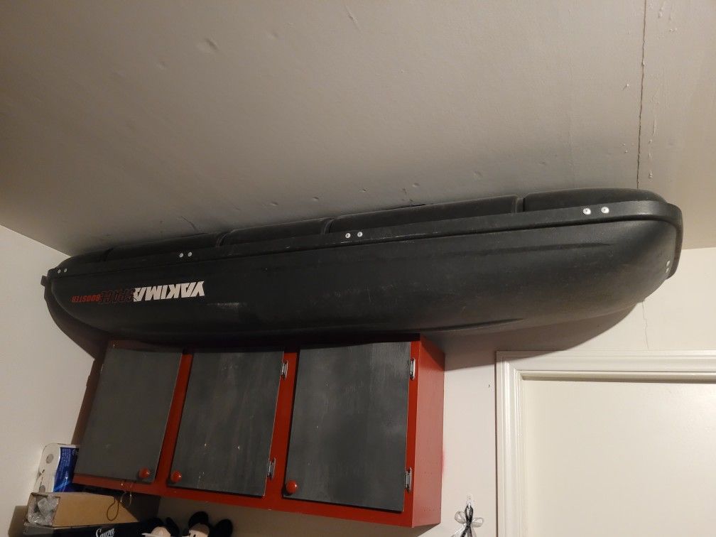 7ft Yakima Space Booster Roof Carrier