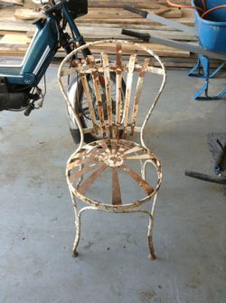 Shabby chic white metal chair