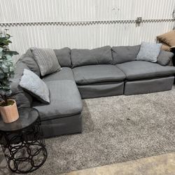 Modular Sectional Sofa Couch - 4pcs - End Recliner - Cloud Style - Delivery Available 