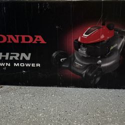 Premium Honda Lawn mower-Negotiable