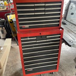 CRAFTSMAN TOOL BOX / TOOLS 