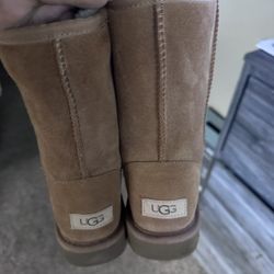 Size 8 Uggs