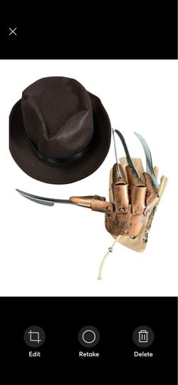 Freddy Krueger hat and glove Accessories