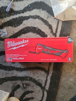 Milwaukee M18 Cordless Multi-Tool