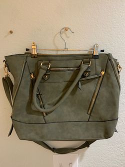 Sage green purse w zipper accents