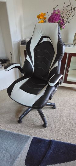 Gaming chair