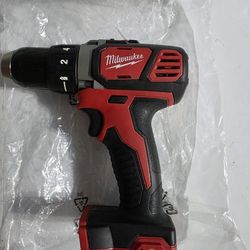 Milwaukee M18 Drill 