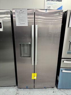 GE 28 cu.ft side by side refrigerator with water and ice