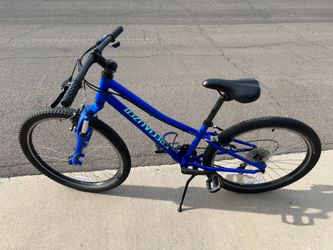 Specialized Hotrock 24 kids bike