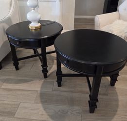2 Beautiful Wood End Tables. Used, in very good condition. 

28" In Diameter x 23.5"H

$135