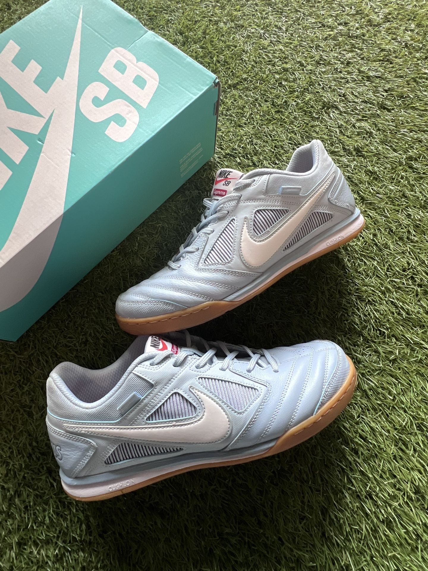 Nike SB Gato Supreme (Light Blue) - Size 9.5M