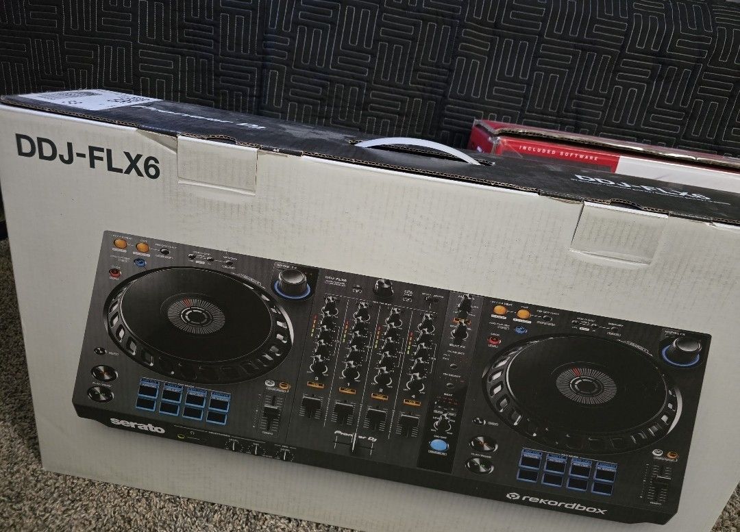DDJ FLX6