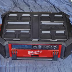 Milwaukee M18 Packout Radio with charger