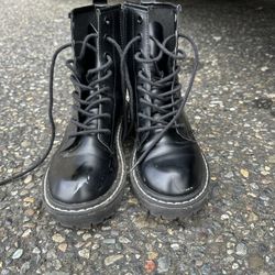 Black Boots Size 5 1/2 
