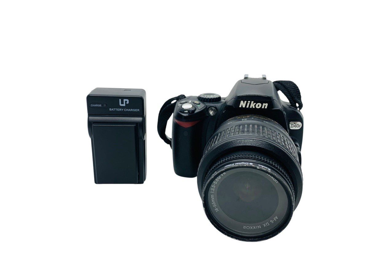 Nikon DX D40x Digital Nikkor SLR AF-S 18-55mm Camera - II ED with