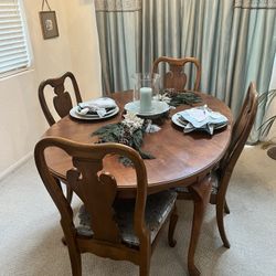 Dining table And Chairs