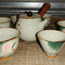 Chinese Ge Kiln Hand-painted Ice Crackle Ceramic [Lotus] Tea Set