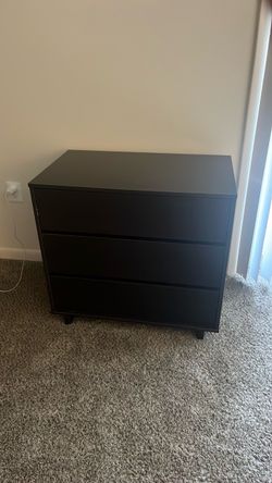 Brown 3-Drawer Dresser