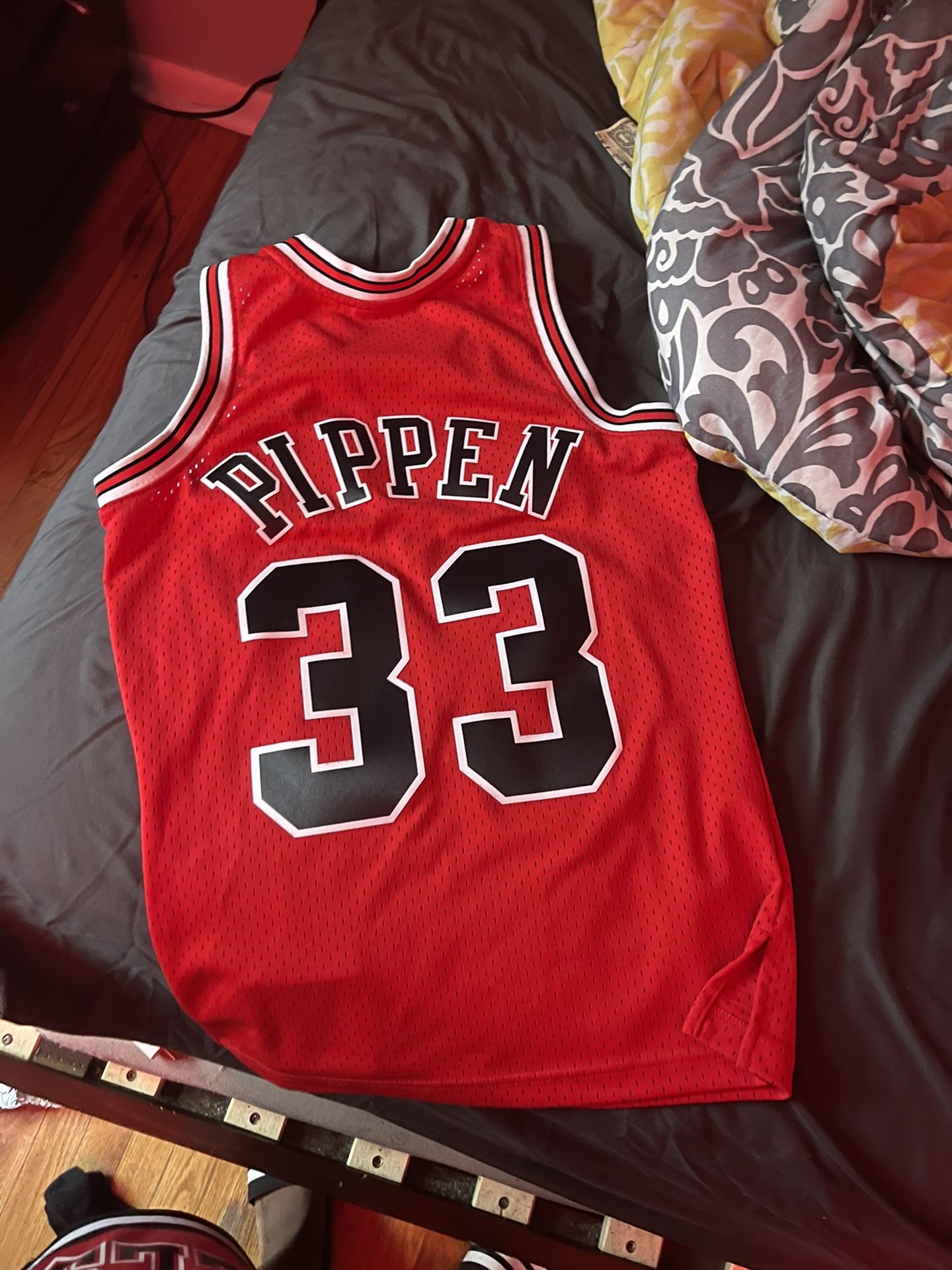 Scottie Pippen Jersey 