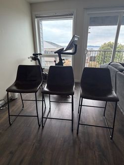 Brown Counter Height Stools