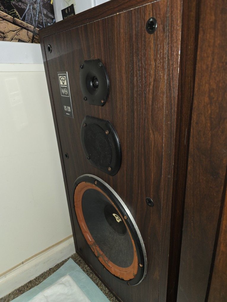 Cerwin -Vega VS-120 Vintage Speaker Cabinet Set