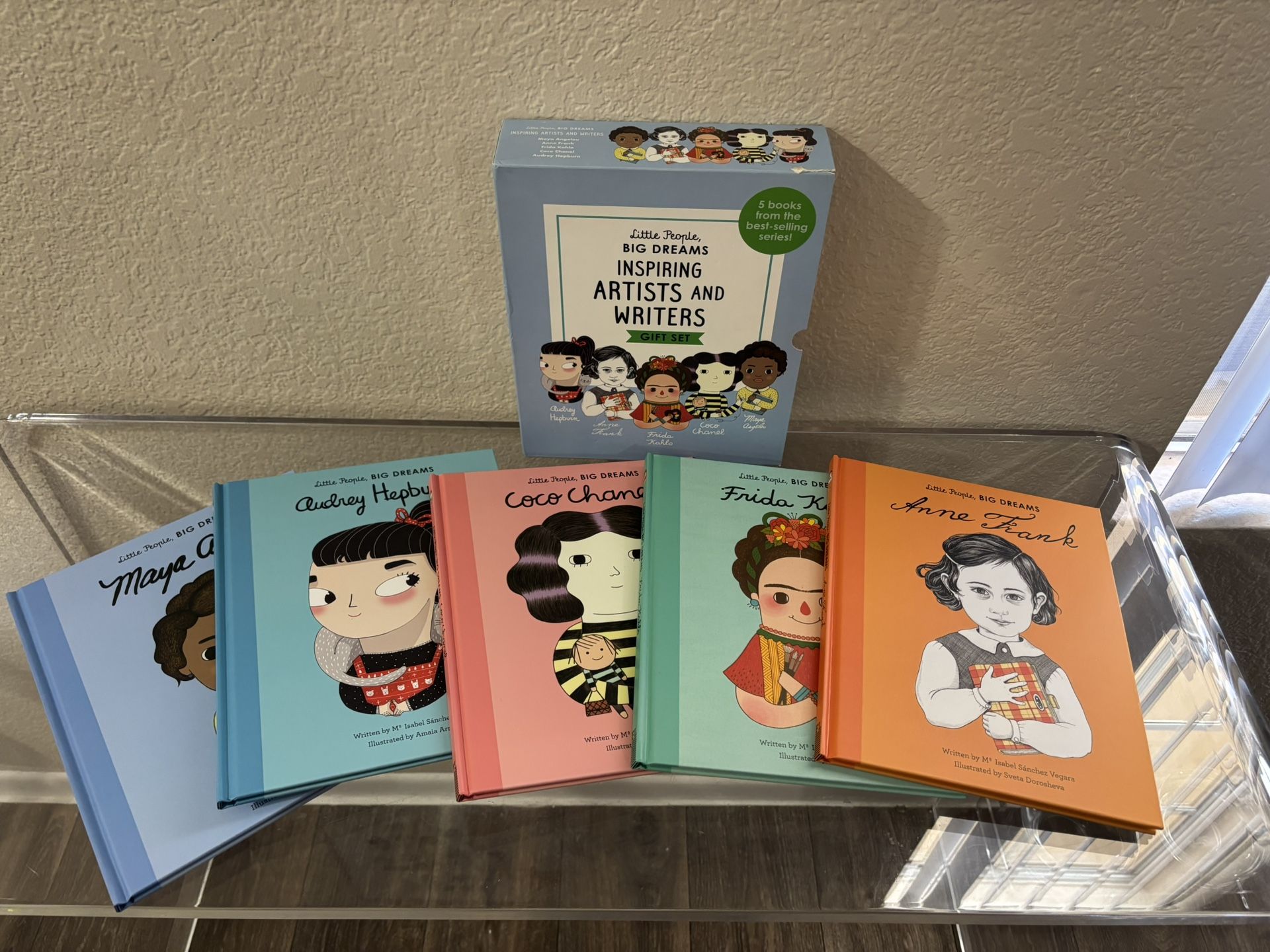 Little People, Big Dreams Inspiring Artists and Writers Gift 5 Books Box Collection Set (Maya Angelou, Anne Frank, Frida Kahlo, Coco Chanel, Audrey He