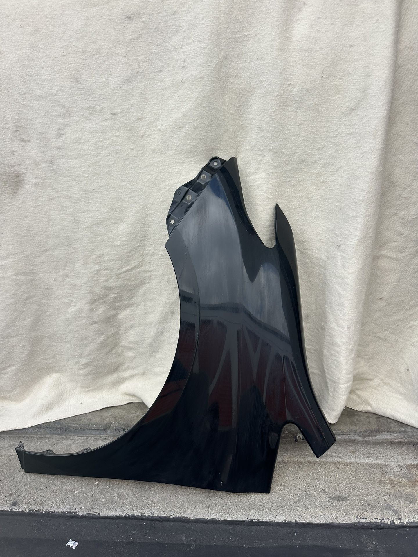 2011-2012-2013-2014-2015-2016-2017-2018-2 019-2020 TOYOTA SIENNA LEFT DRIVE. FENDER OEM