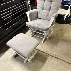 Rocking Chair With Ottoman