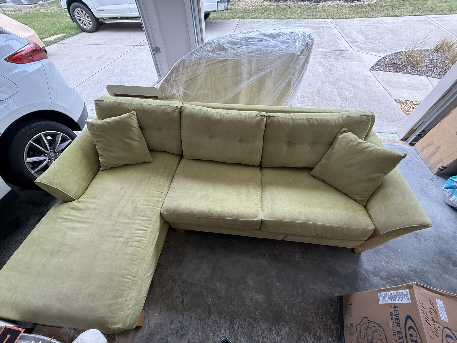 Sleeper Sofa with Chaise Lounge