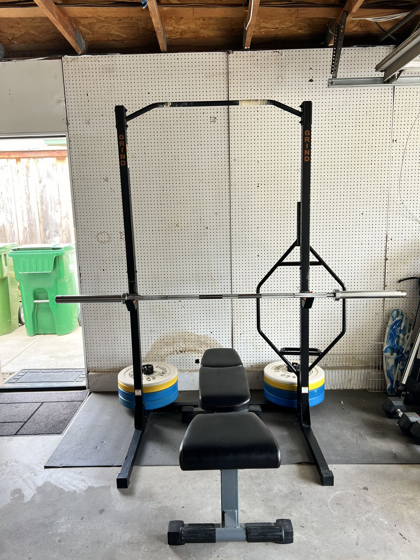 Grind Squat Rack Bundle