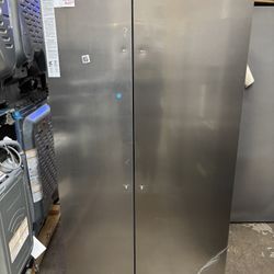 New Frigidaire Gallery 36” 26 Cu Ft Side By Side Refrigerator 