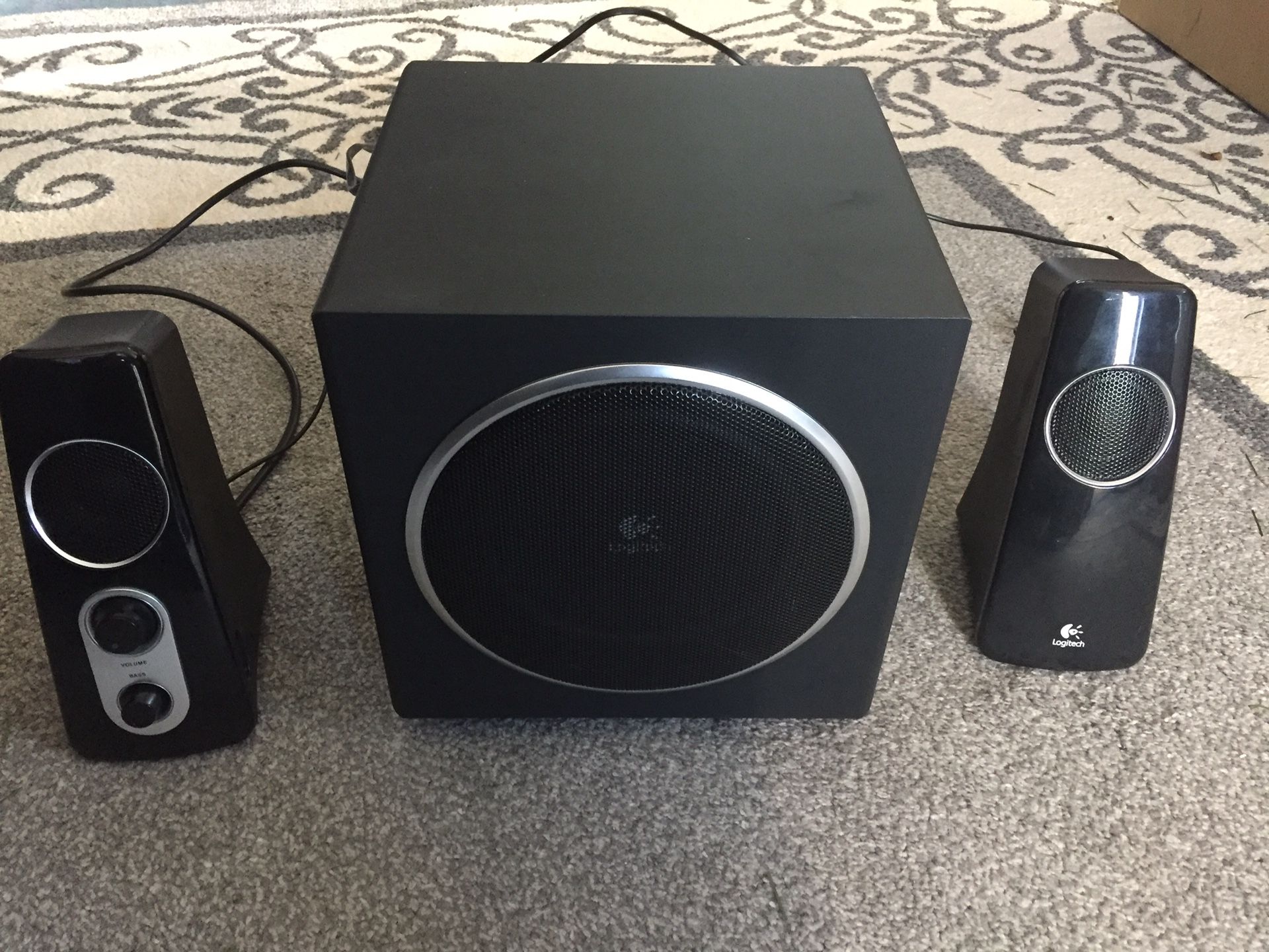 Logitech Speaker System