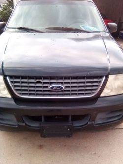 2004 Ford Explorer