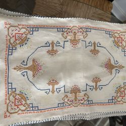 Antique Embroidered Placemats (4)