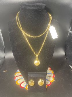 Gold Tone Faux Pearl Necklace and Earring Set