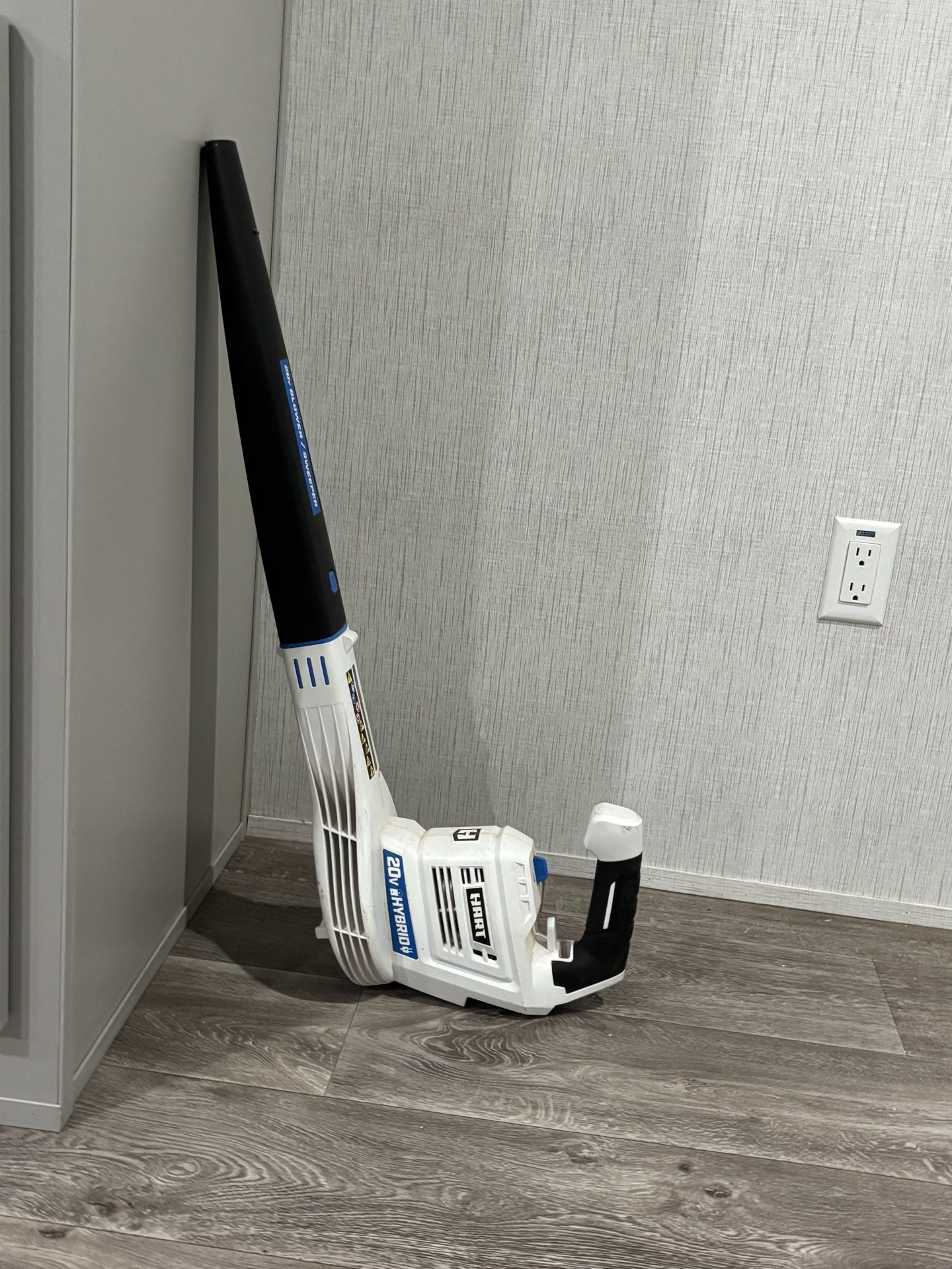 Hart leaf blower