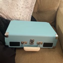 Crosley Record Player And Bluetooth Speaker 