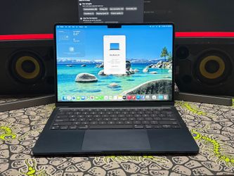 
MacBook Air M3 16GB 256GB - Like New - "⭐⭐⭐⭐⭐" Trusted Seller