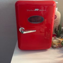 Mini Fridge 