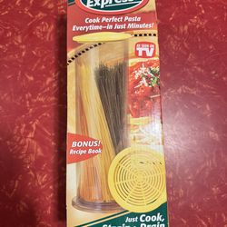 NEW IN BOX — Pasta Express Cooker