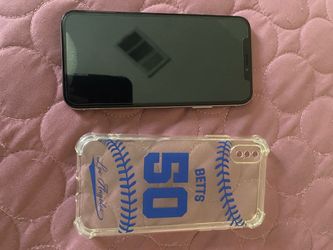 iPhone X w/ Mookie Betts Case