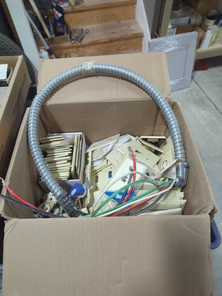 Miscellaneous electrical Items
