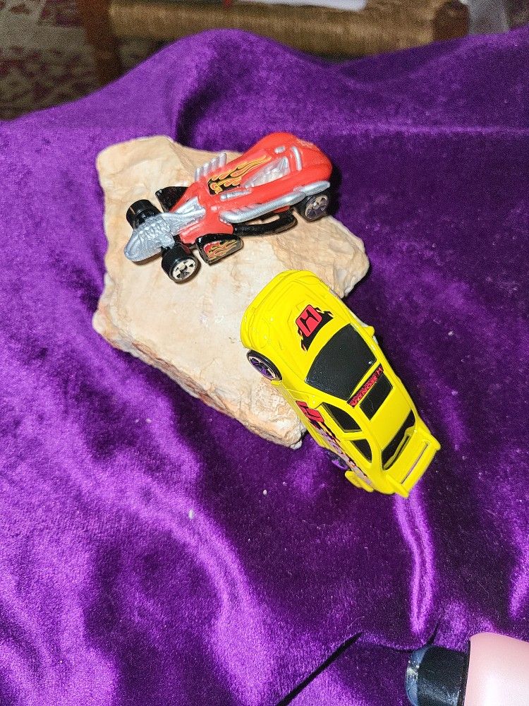Hot WHEELS , McDonald's Happy Meal Cars
