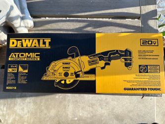 New 20v Dewalt atomic brushless 4 1/2 circular saw only