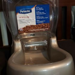 New Large  Pet Food Feeder 