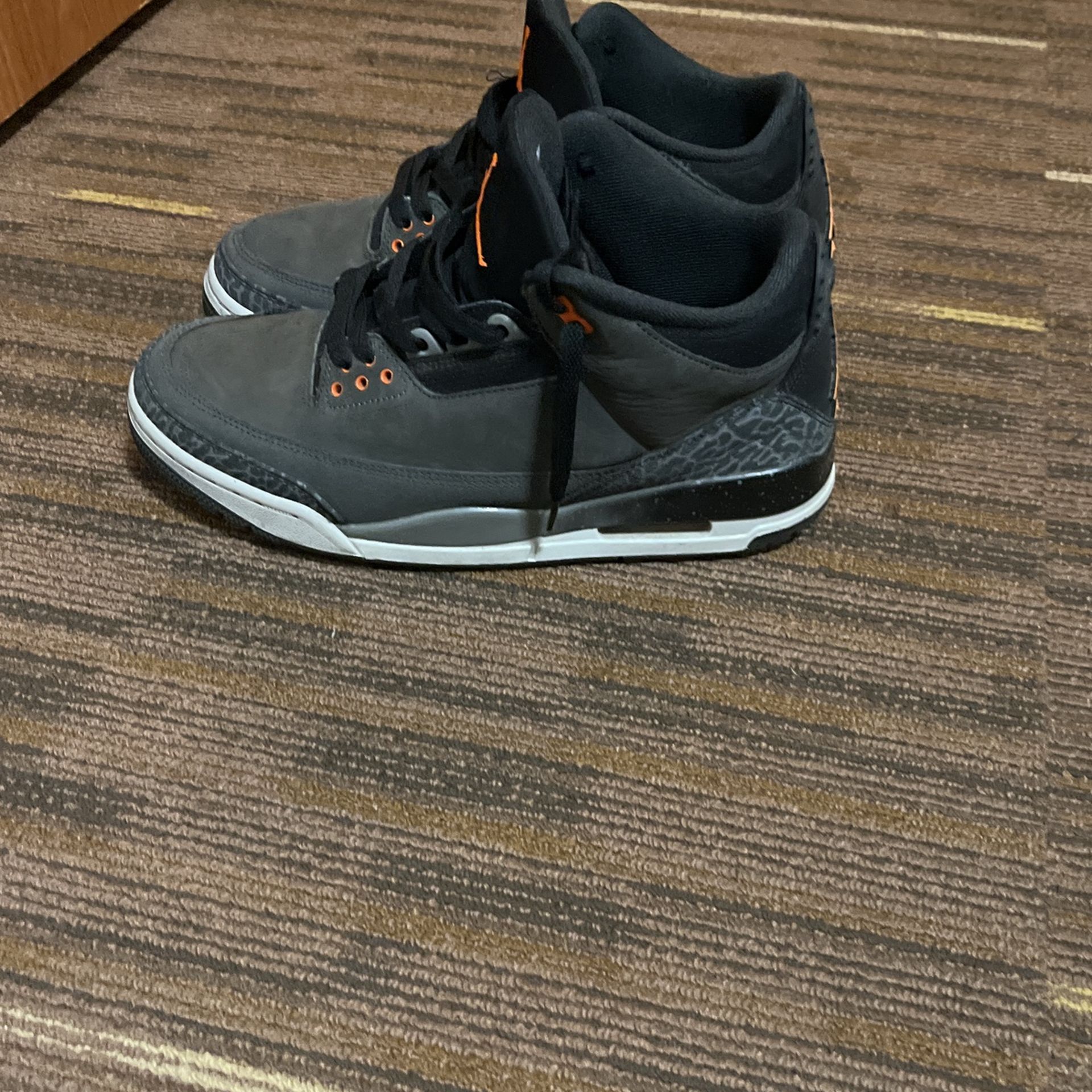 Jordan 3s Retro