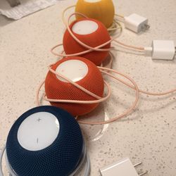 4 Apple Home Pod Minis For Sale