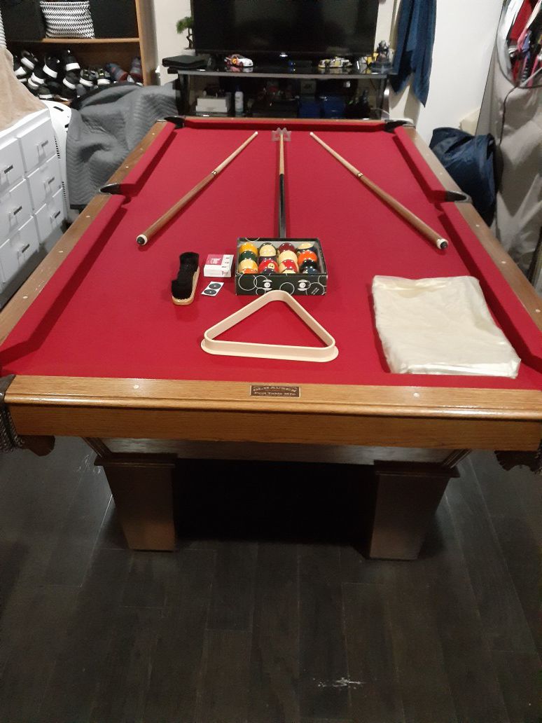 Olhausen pool table 8ft