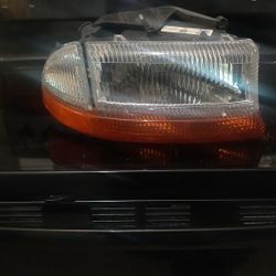 DURANGO/DAKOTA HEADLIGHT 